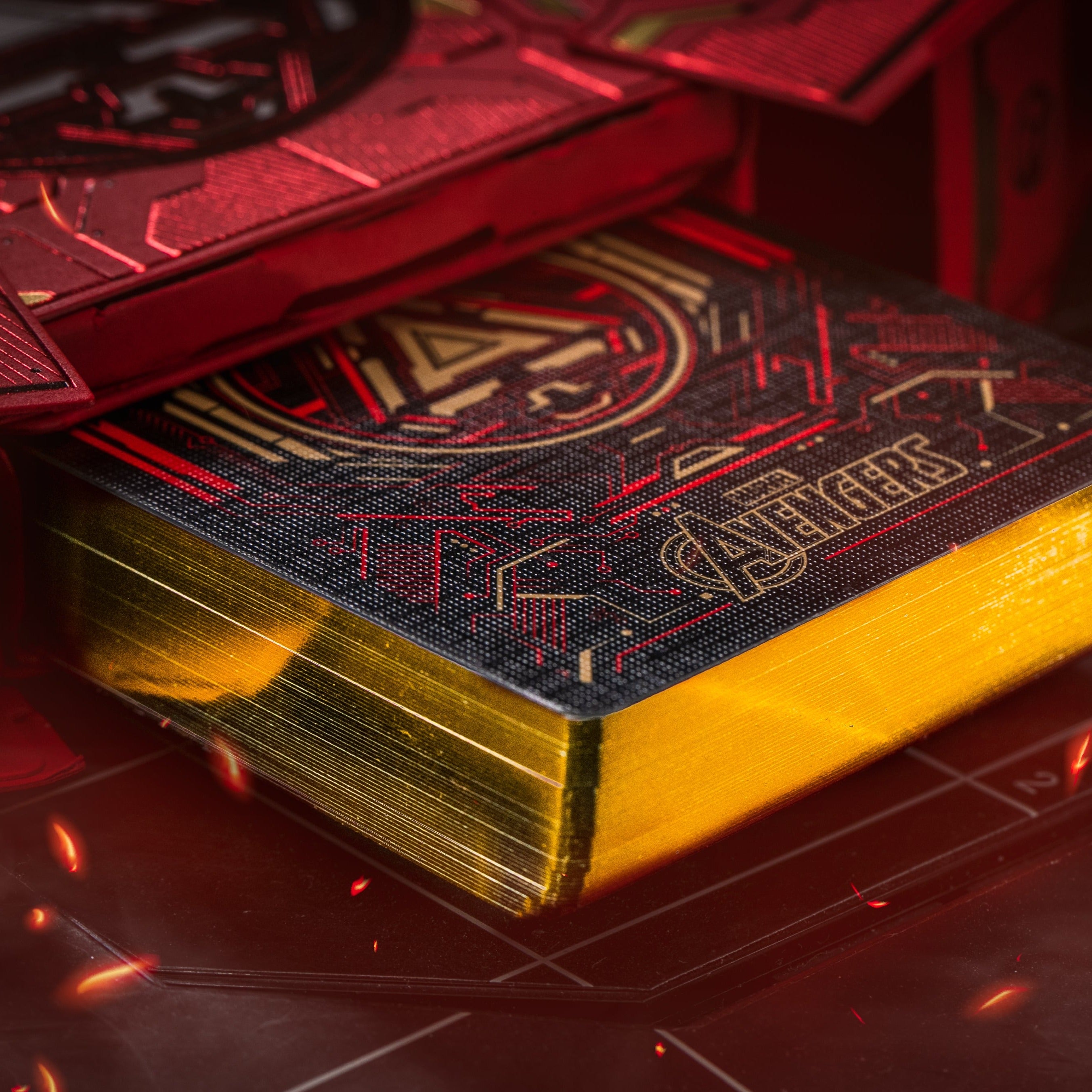 Iron Man: Mk 50 Playing Cards (Gilded Editions)